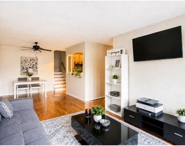7260 Bergen Court - Photo Thumbnail 1