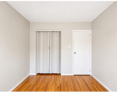 7260 Bergen Court - Photo Thumbnail 10
