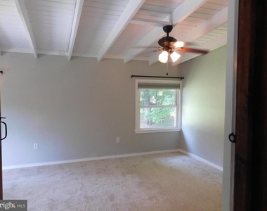 229 Sunset Lane - Photo Thumbnail 10