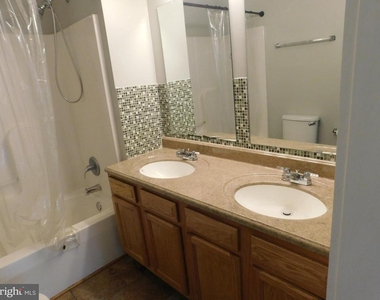 229 Sunset Lane - Photo Thumbnail 6
