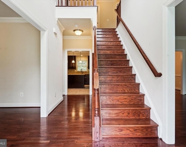70 Ruby Glen Lane - Photo Thumbnail 4