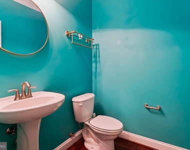 70 Ruby Glen Lane - Photo Thumbnail 25