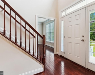 70 Ruby Glen Lane - Photo Thumbnail 3