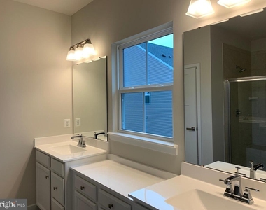 11263 Dry Spring Drive - Photo Thumbnail 20