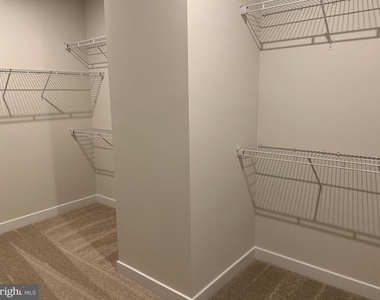 11263 Dry Spring Drive - Photo Thumbnail 21