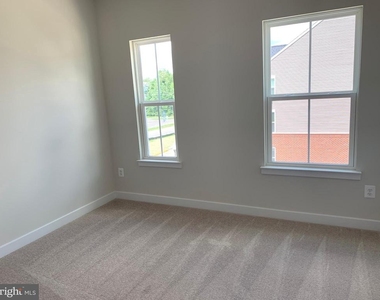 11263 Dry Spring Drive - Photo Thumbnail 33