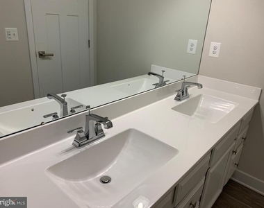 11263 Dry Spring Drive - Photo Thumbnail 31