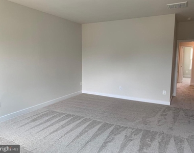 11263 Dry Spring Drive - Photo Thumbnail 26