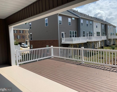 11263 Dry Spring Drive - Photo Thumbnail 36
