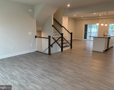 11263 Dry Spring Drive - Photo Thumbnail 7