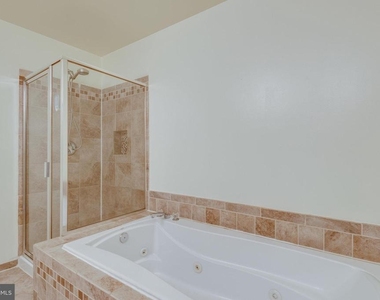 43794 Virginia Manor Terrace - Photo Thumbnail 25