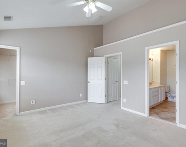 43794 Virginia Manor Terrace - Photo Thumbnail 21