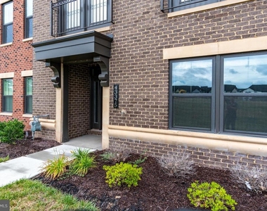 43375 Whitehead Terrace - Photo Thumbnail 1