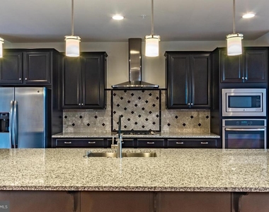 43375 Whitehead Terrace - Photo Thumbnail 8