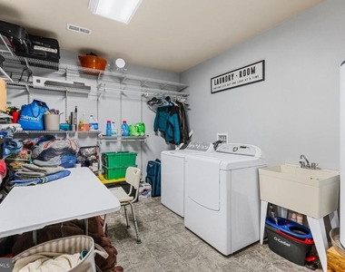 7386 Monroe Drive - Photo Thumbnail 33
