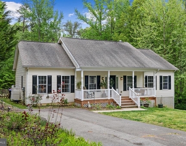 7386 Monroe Drive - Photo Thumbnail 4