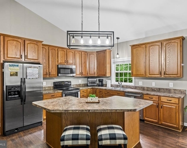 7386 Monroe Drive - Photo Thumbnail 17