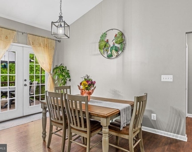 7386 Monroe Drive - Photo Thumbnail 14