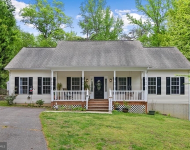 7386 Monroe Drive - Photo Thumbnail 5