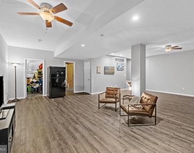 7386 Monroe Drive - Photo Thumbnail 26