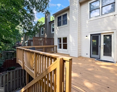 5719 Oakshore Court - Photo Thumbnail 44