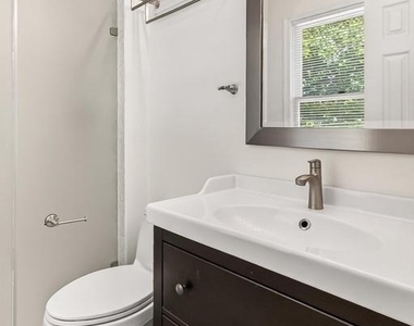 5719 Oakshore Court - Photo Thumbnail 23