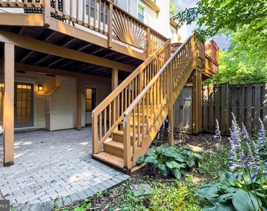 5719 Oakshore Court - Photo Thumbnail 49