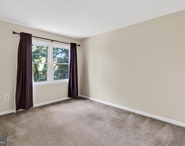 5719 Oakshore Court - Photo Thumbnail 26