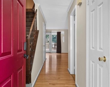 5719 Oakshore Court - Photo Thumbnail 5