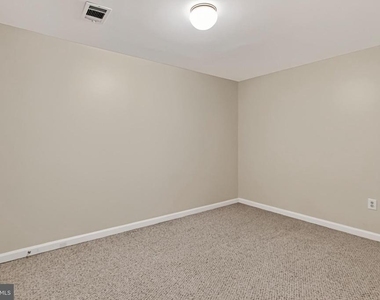 5719 Oakshore Court - Photo Thumbnail 37