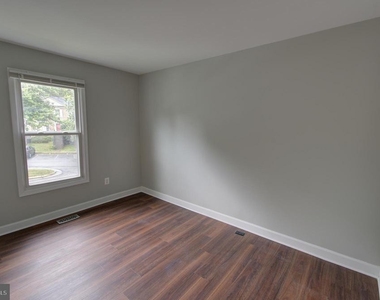 13826 Wakley Court - Photo Thumbnail 11