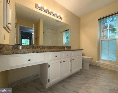1534 Lincoln Way - Photo Thumbnail 13