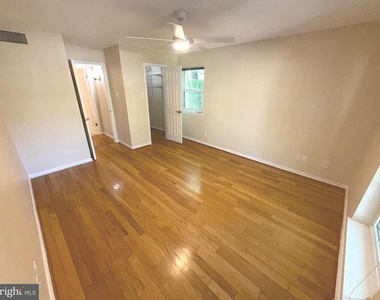 1534 Lincoln Way - Photo Thumbnail 11