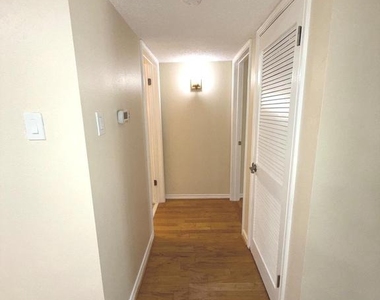 1534 Lincoln Way - Photo Thumbnail 9