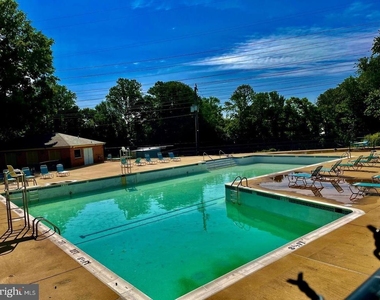 6301 Fenestra Court - Photo Thumbnail 19