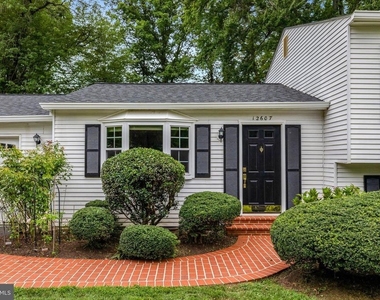 12607 Glenbrooke Woods Drive - Photo Thumbnail 3