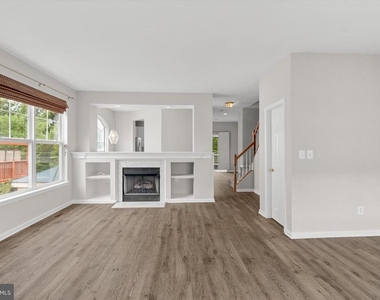 13412 Burrough Farm Drive - Photo Thumbnail 8