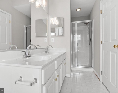 13412 Burrough Farm Drive - Photo Thumbnail 18