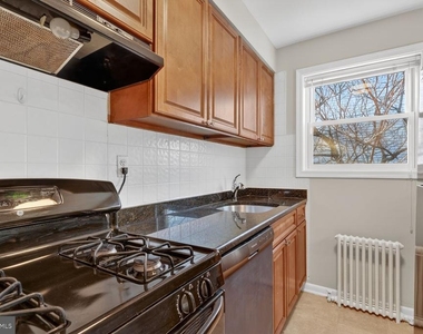 1410 Quinn Street - Photo Thumbnail 6