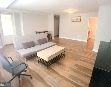 1111 Arlington Boulevard - Photo Thumbnail 20