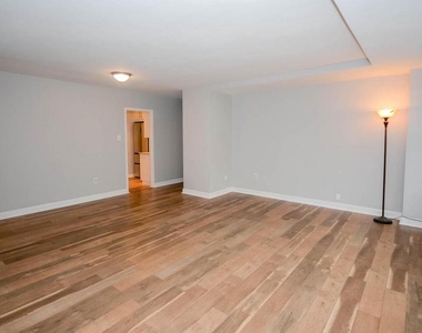1111 Arlington Boulevard - Photo Thumbnail 16