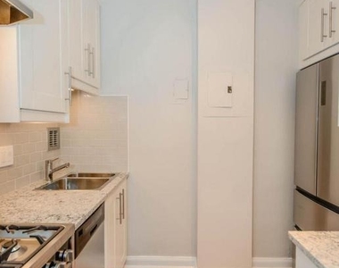 1111 Arlington Boulevard - Photo Thumbnail 8