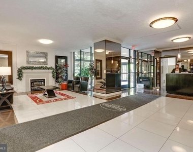 1111 Arlington Boulevard - Photo Thumbnail 4