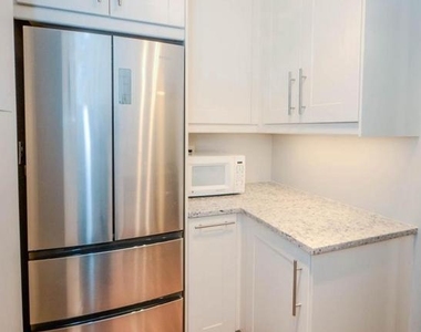 1111 Arlington Boulevard - Photo Thumbnail 9