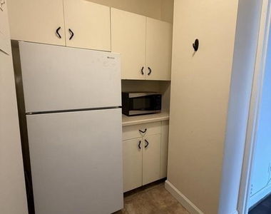 1121 Arlington Boulevard - Photo Thumbnail 13