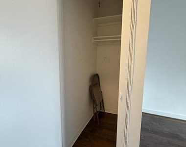 1121 Arlington Boulevard - Photo Thumbnail 16