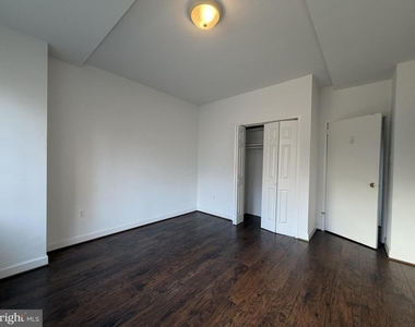 1121 Arlington Boulevard - Photo Thumbnail 10