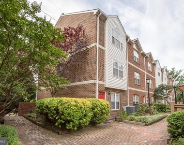 3050 S Glebe Road - Photo Thumbnail 66