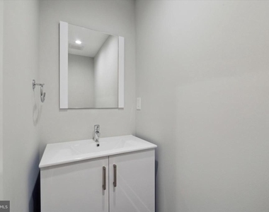 1405 Frankford Avenue - Photo Thumbnail 5