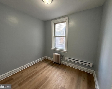 2423 E Allegheny Ave - Photo Thumbnail 8